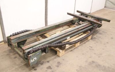 Alternative view of Staplermast von Linde - H30T 3 to Triplexmast