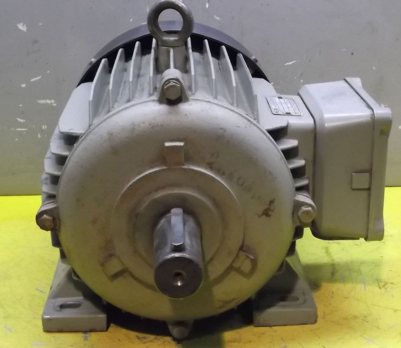 Elektromotor 7,5 kW 2860 U/min von HEW - R132S/20 – Bild 3