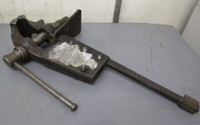 Schmiedeschraubstock 135 mm von unbekannt - Spannweite 150 mm