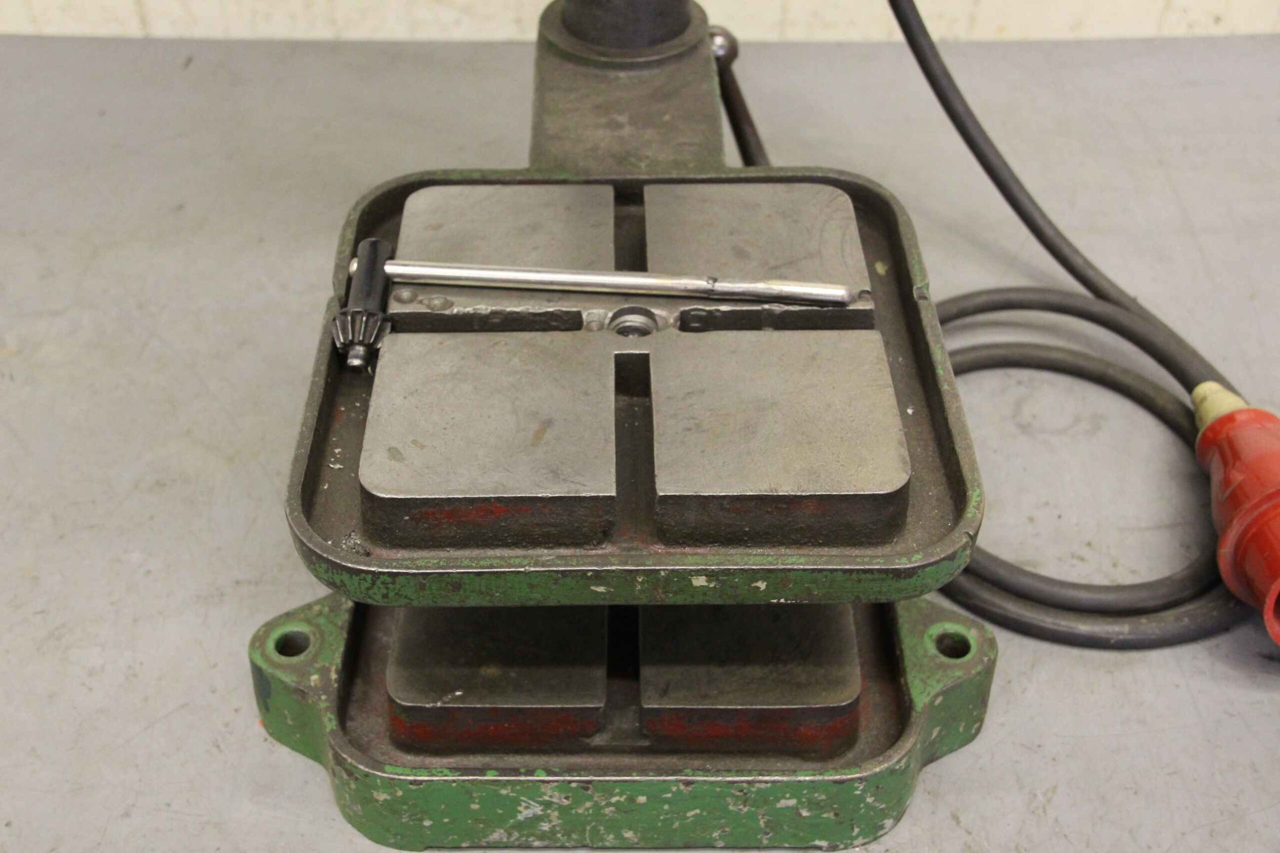 Tischbohrmaschine von AEG - DTBK-10 – Bild 6