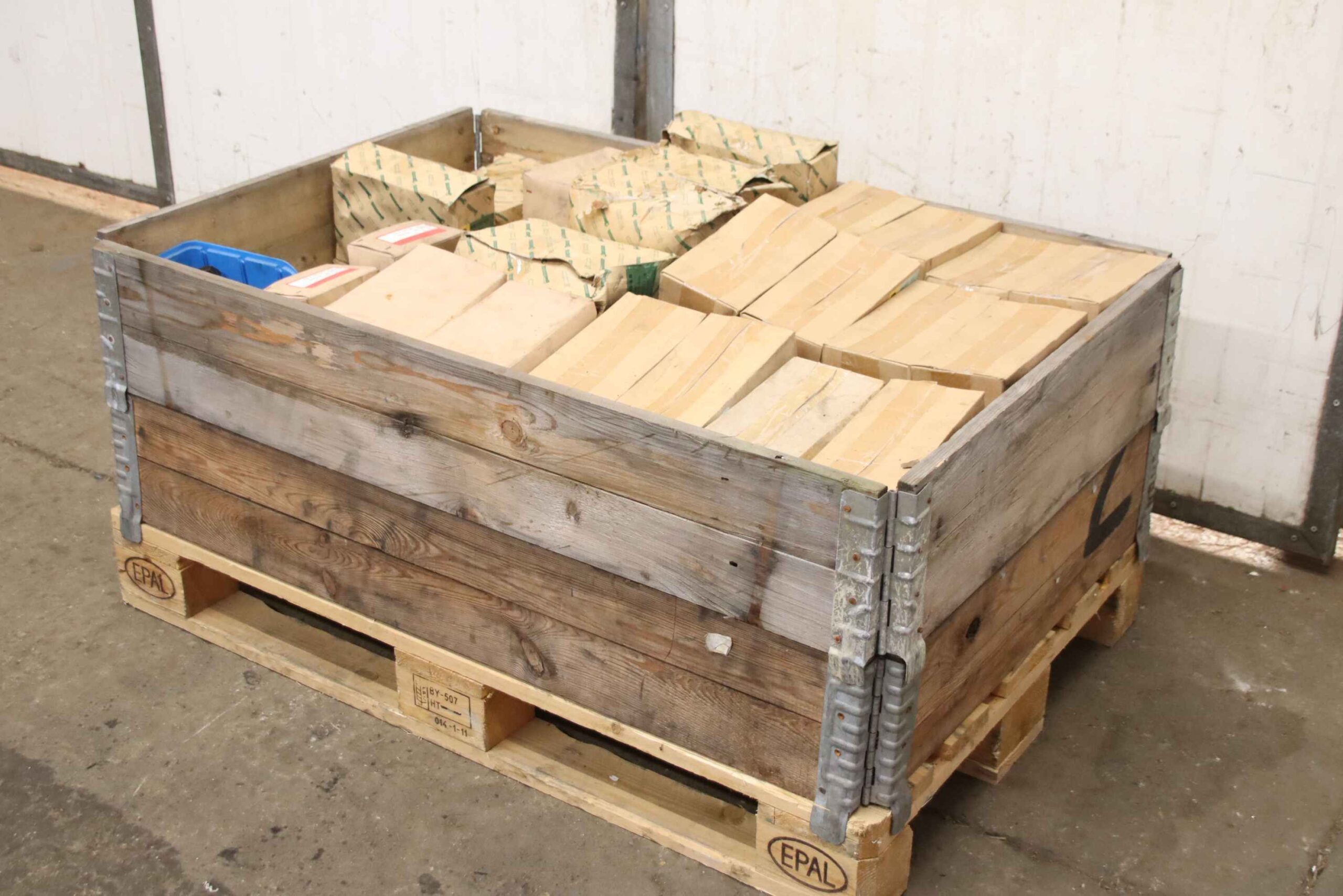 Sechskantschrauben M20 700 kg von Diverse - 8.8 div Größen schwarz/verzinkt
