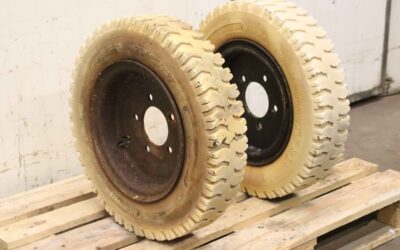 Alternative view of Reifen mit Felge 2 Stück von Solideal - 23-5(150/100-13)  reibfrei