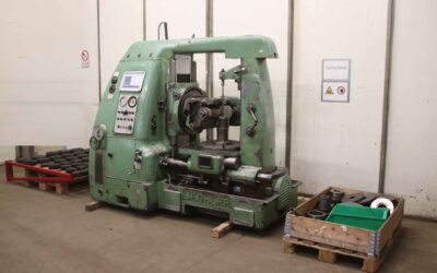 Zahnrad-Abwälzfräsmaschine von Liebherr** - SS 5- K/500