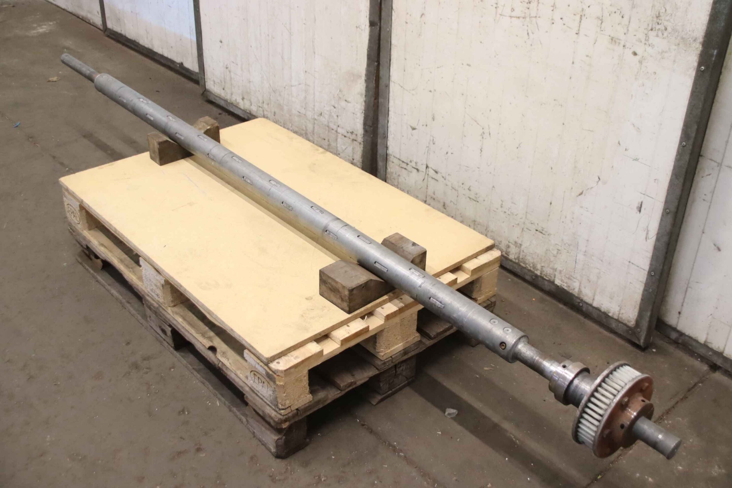 Rollenträger für Verpackungsmaschine von unbekannt - Ø 75 x 2040 mm