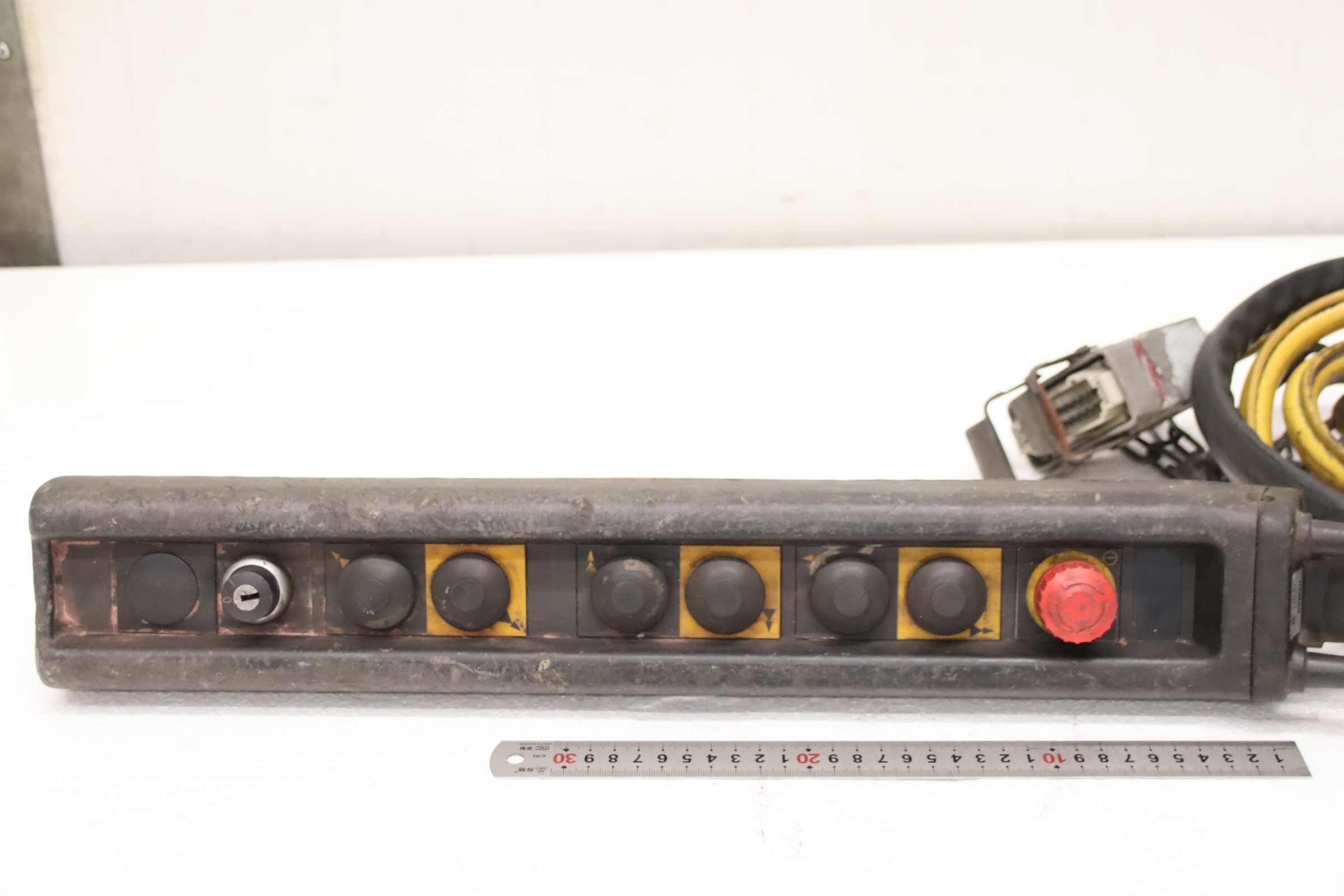 Kranfernbedienung von Demag - DST 6 Stecker 16- polig – Bild 6