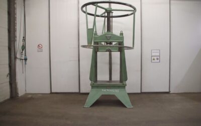 Alternative view of Spindelpresse 40 ton von NEHER - SPPG-40/100