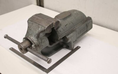 Bankschraubstock 150 mm von LEINEN - Spannweite 315 mm