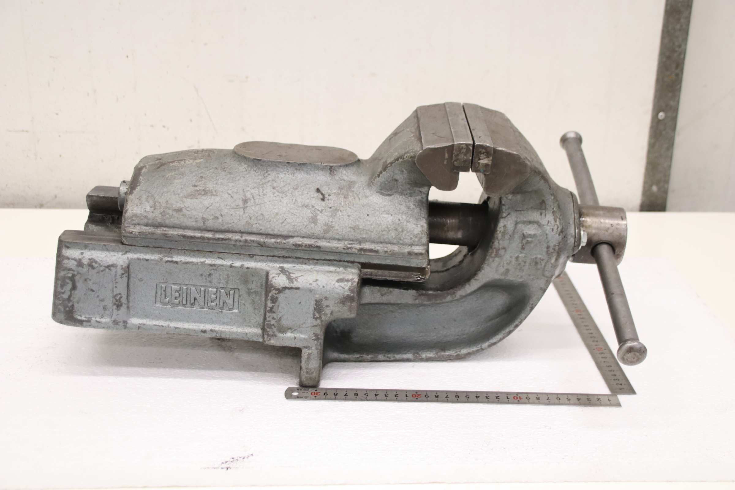 Bankschraubstock 150 mm von LEINEN - Spannweite 315 mm – Bild 4