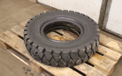 Reifen mit Schlauch von Bridgestone - J-Lug 7.50-15