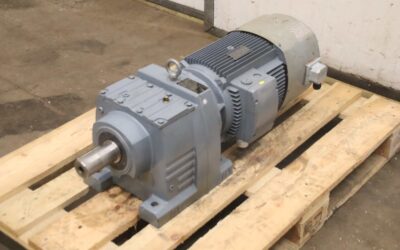 Getriebemotor 5,5 kW 30,5 U/min von LAI-JI - LR87/D132S4/47.58/M1/270