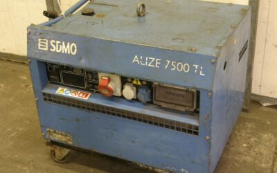 Alternative view of Stromerzeuger 7,0 kVA von SDMO - ALIZE 7500 TE