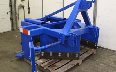 Planierschild von Eberlei - mit Hardox Verschleißschiene