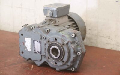 Getriebemotor 0,75 kW 136 U/min von Nord - SK 2080A-80 L/4