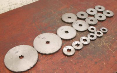 Alternative view of Teilkopf Zahnräder 18 Stück von unbekannt** - Modul 1,5  127 bis 33 Zähne