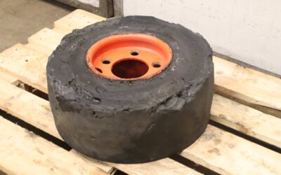 Vollgummi Reifen 2 Stück von Marangoni - 23x9-10/6.50  Solid