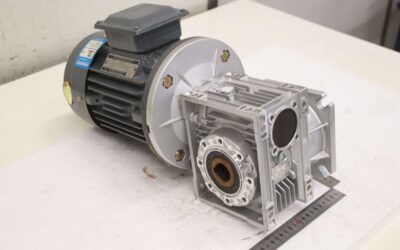 Alternative view of Getriebemotor 1,1 kW 143 U/min von Dalian NET - NMRV   Y2-90S-4
