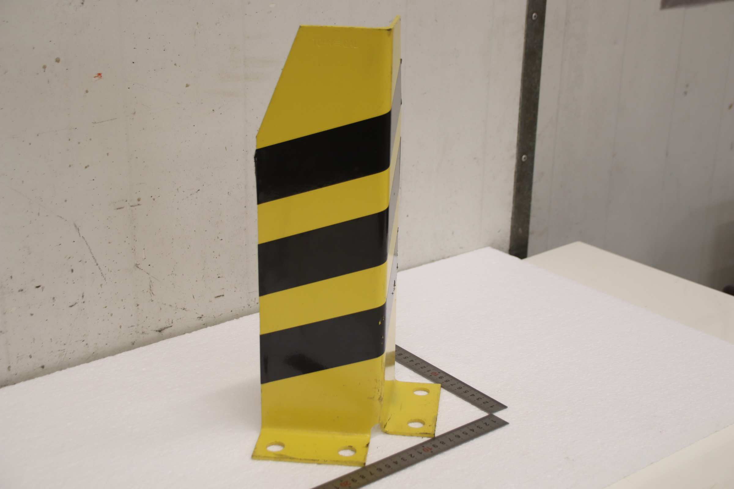 Anfahrschutz von Topregal - L-Form Höhe 400 mm – Bild 8