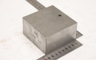 Alternative view of Spannwürfel von Edelstahl - 90/90/50 mm