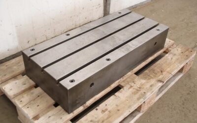 Alternative view of Aufspanntisch 400 x 900 mm von MIKRON - VC500D