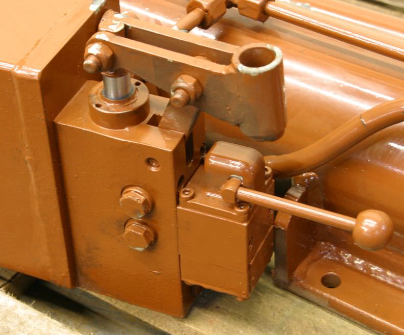 Stützzylinder mit Handpumpe von mit Stützrollen - 130/100/700 – Bild 5