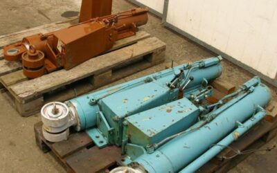 Stützzylinder mit Handpumpe von mit Stützrollen - 130/100/700