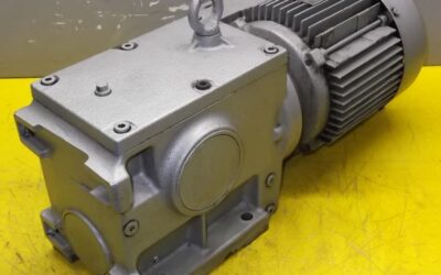 Getriebemotor 1,5 kW 161 U/min von SEW EURODRIVE - S60DT90L-4TF