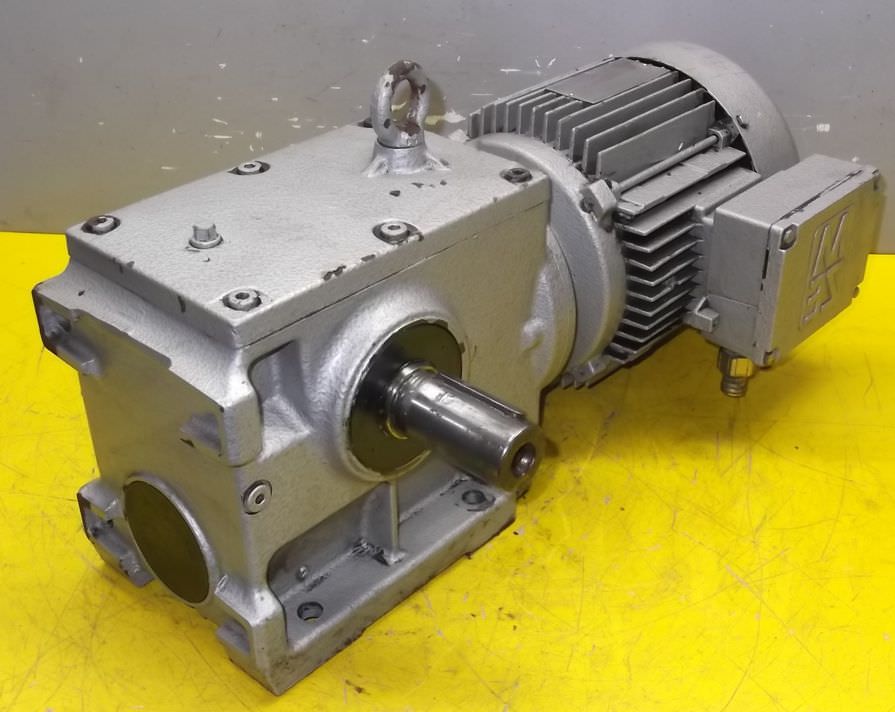 Getriebemotor 1,5 kW 161 U/min von SEW EURODRIVE - S60DT90L-4TF