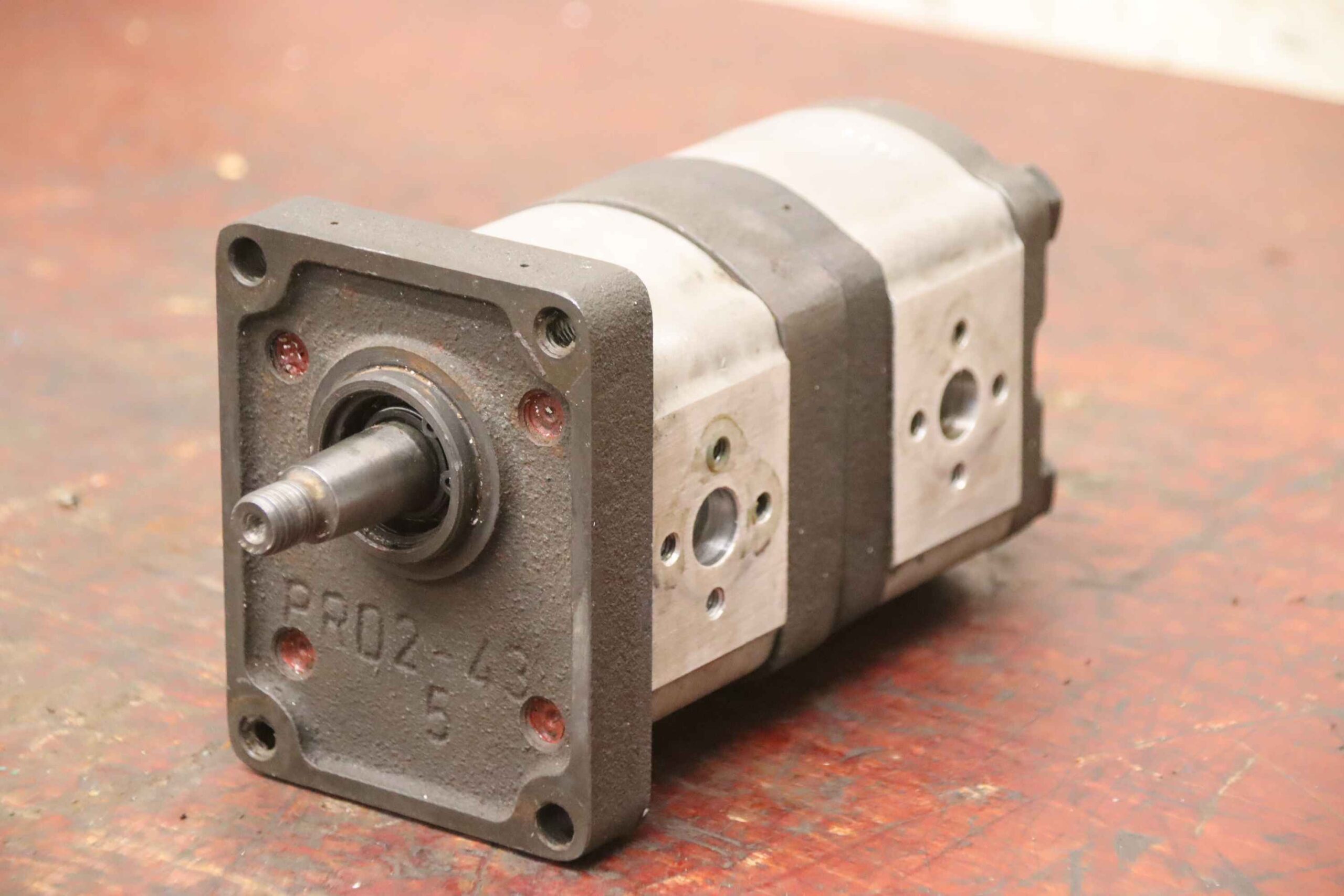 Doppelte Hydraulikpumpe von TK - 22TK6/6S / 22 I 0004