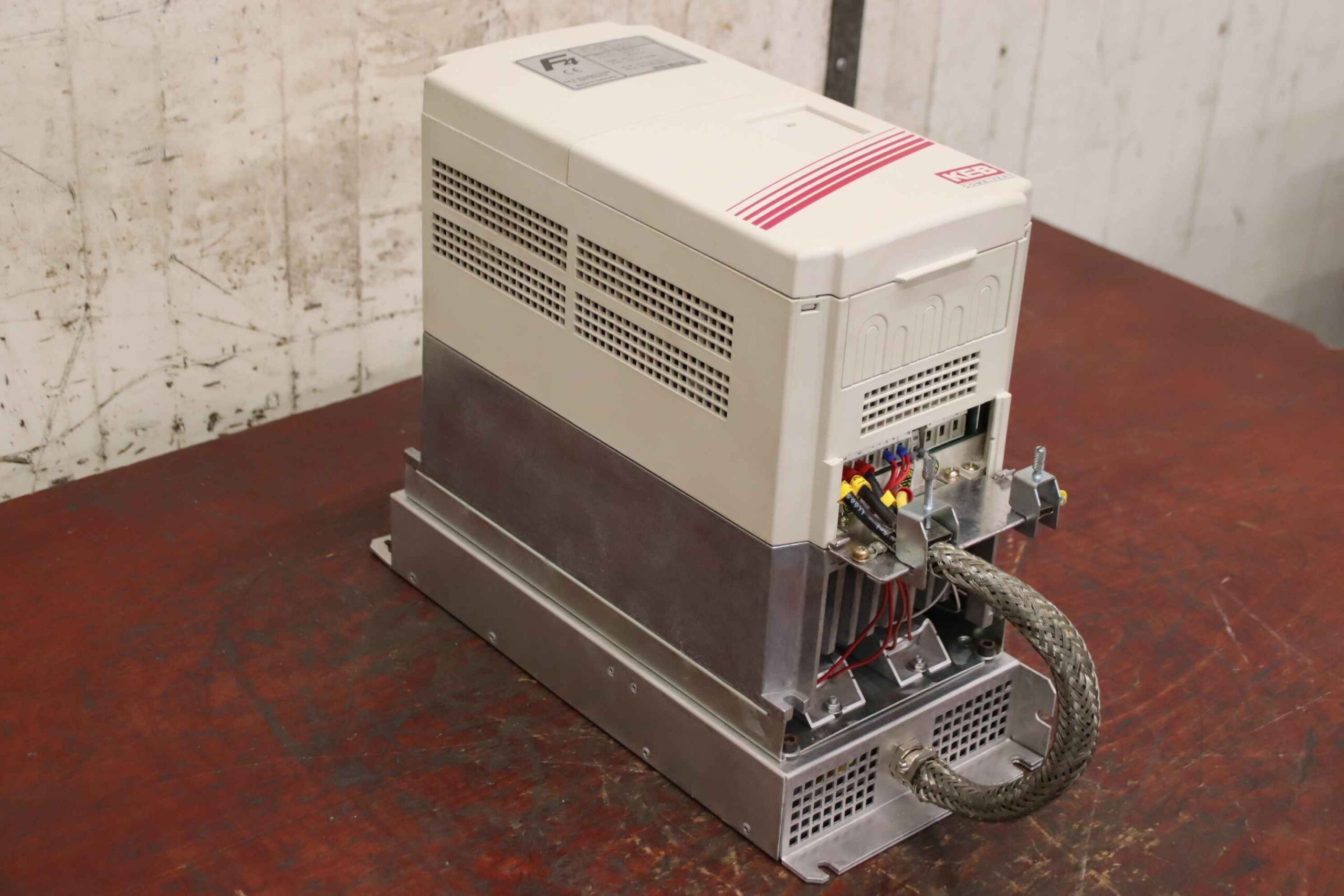 Frequenzumrichter 15 kW von KEB - Combivert F4 16 F4 C1G-M440/2 2 – Bild 2