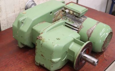 Alternative view of regelbarer Getriebemotor 4 kW  14,5-109 U/min von Nord - SK 42 F-R210 U-112 M/4 BRE