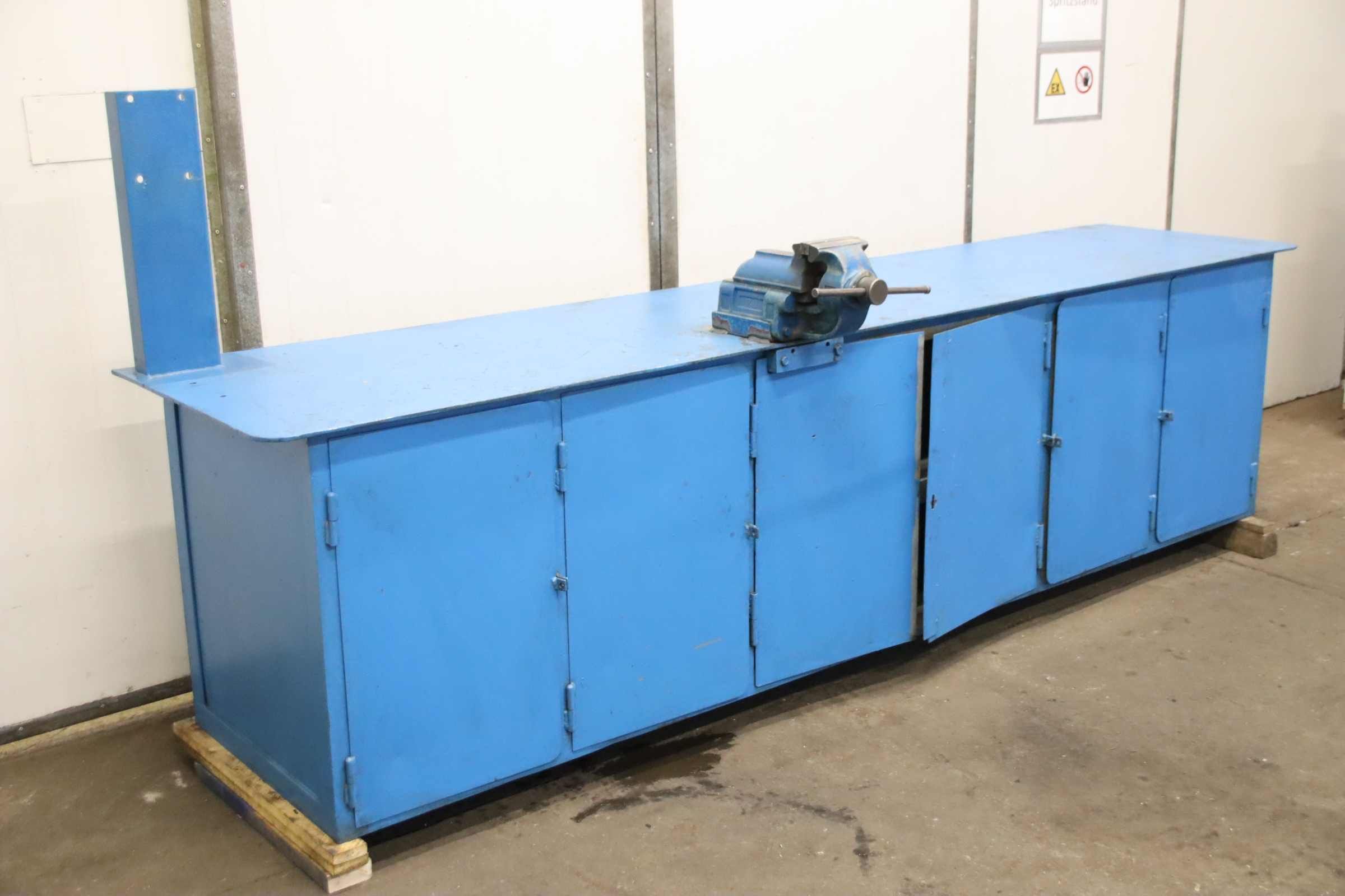 Werkbank mit Schraubstock von unbekannt** - 3305/970/H1400 mm – Bild 3