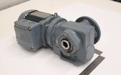 Alternative view of Getriebemotor 0,55 kW 55 U/min von SEW-Eurodrive - SAF 37 DR63M4/TF