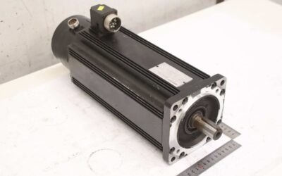Alternative view of Servomotor von Indramat - 090C-0-KD-2C/110-B-0/S001
