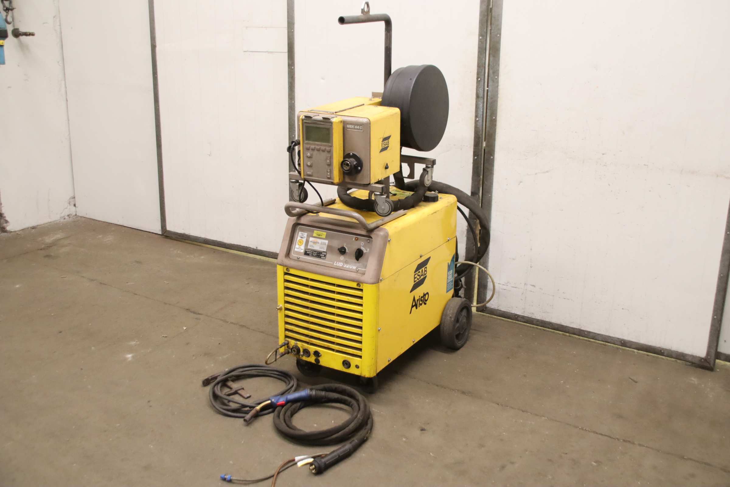 Schutzgasschweißgerät 320 A Puls von Esab - LUD 320 W