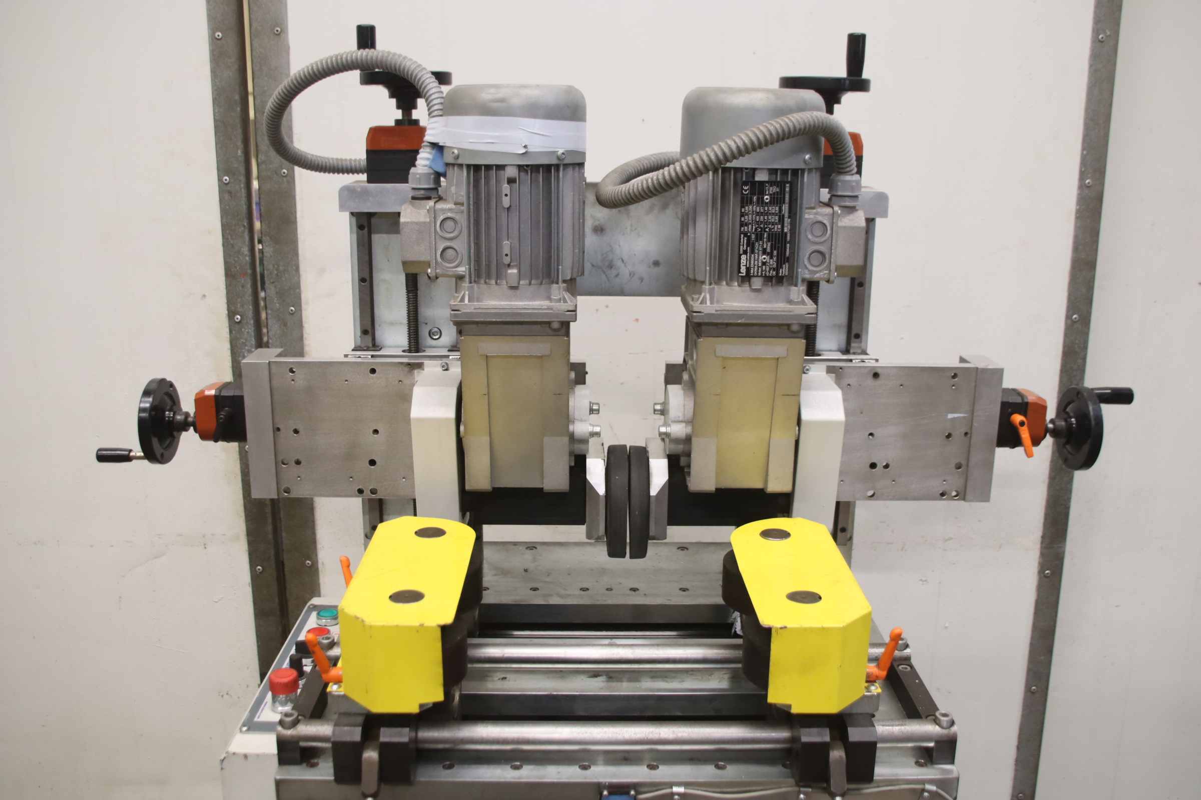 Rändelmaschine von Aluro - BTM Knurling Machine – Bild 5