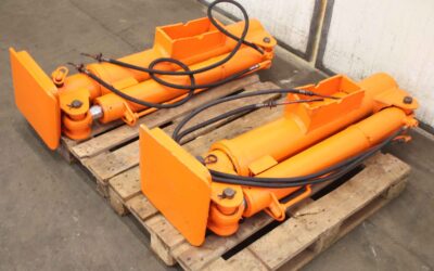 Abstützzylinder 2 Stück von unbekannt - Hub 820 mm