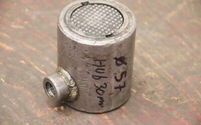 Kurzhub-Schwerlastzylinder von unbekannt - Hub 30 mm