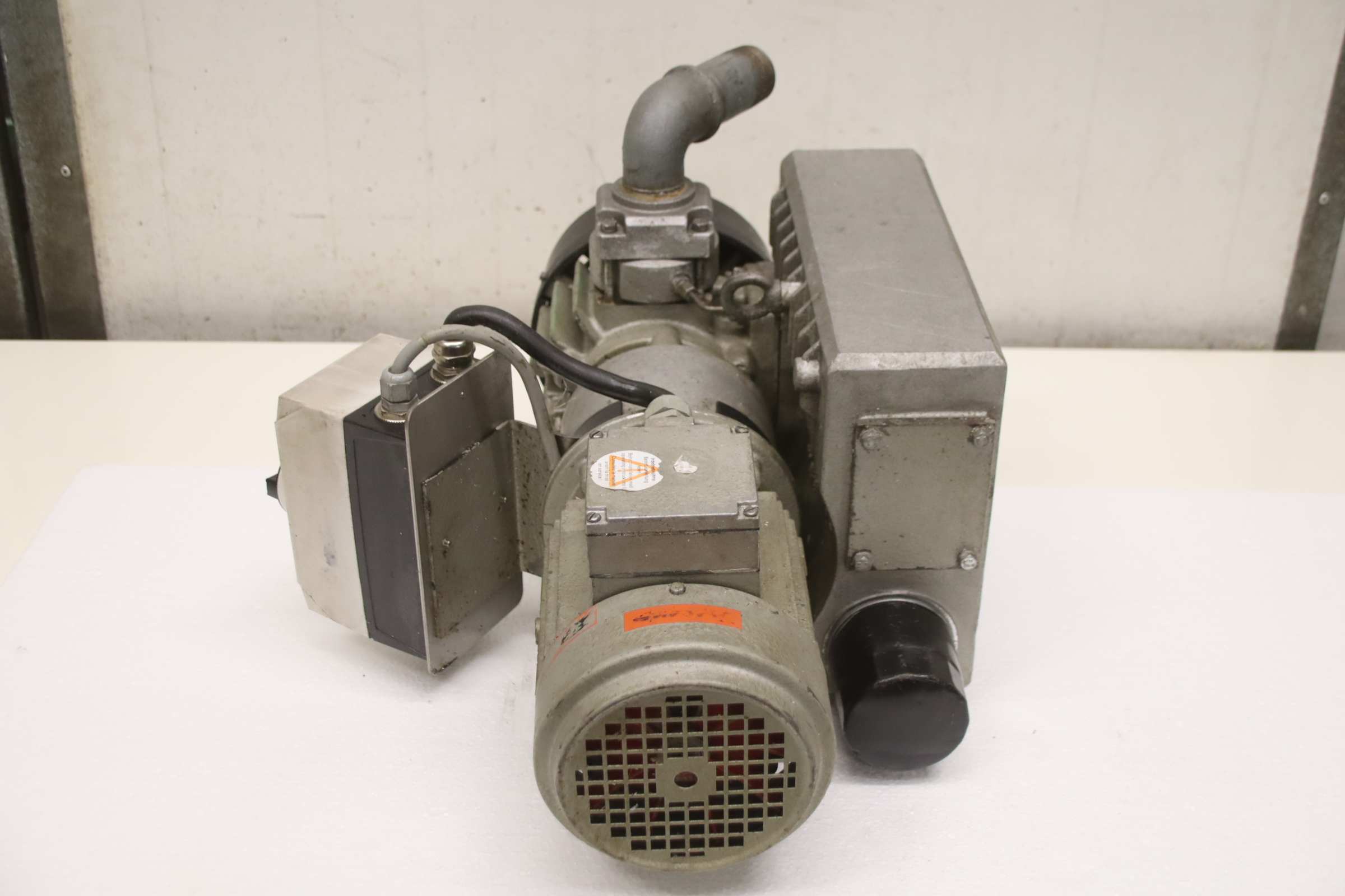 Vakuumpumpe 0,75 kW von Busch - RC 0025 E 501 – Bild 8