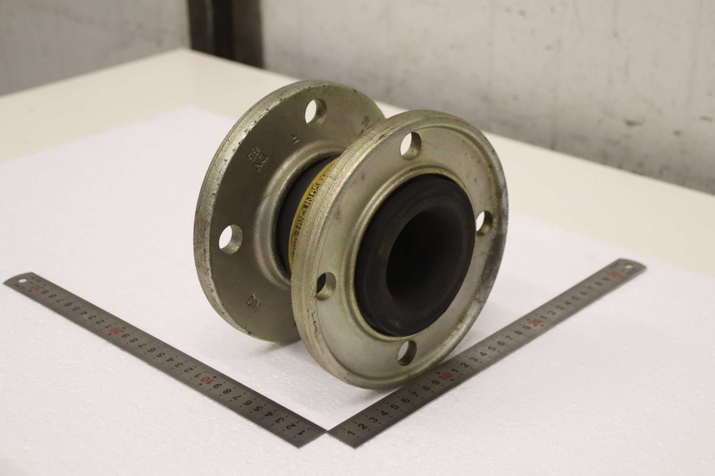Axialkompensator DN125 von Elaflex - ERV-DN65 PN16