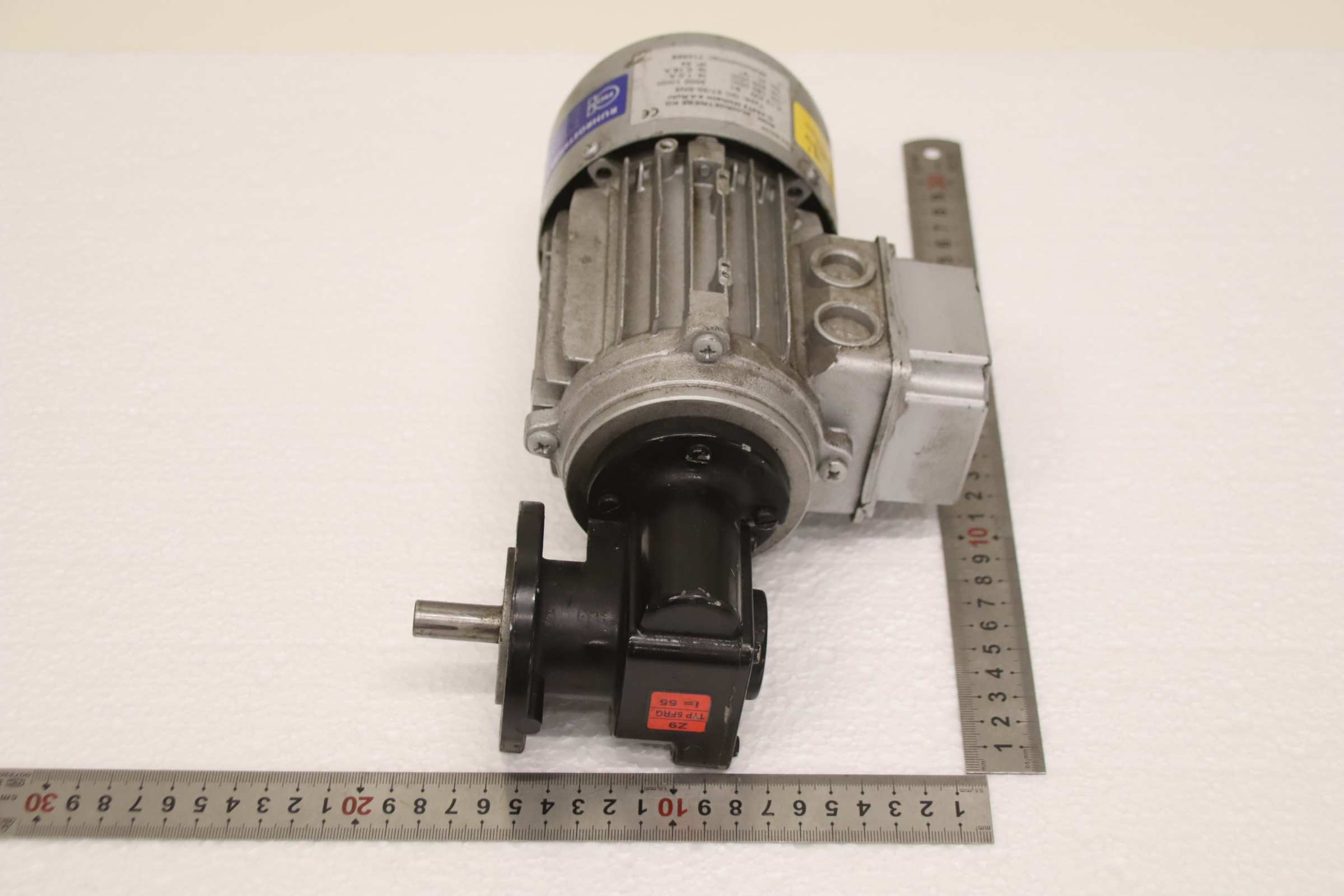 Gleichstrom Getriebemotor 180/200 V 0,12 kW 55 U/min von RGM - GC 57/30-SN5 – Bild 3