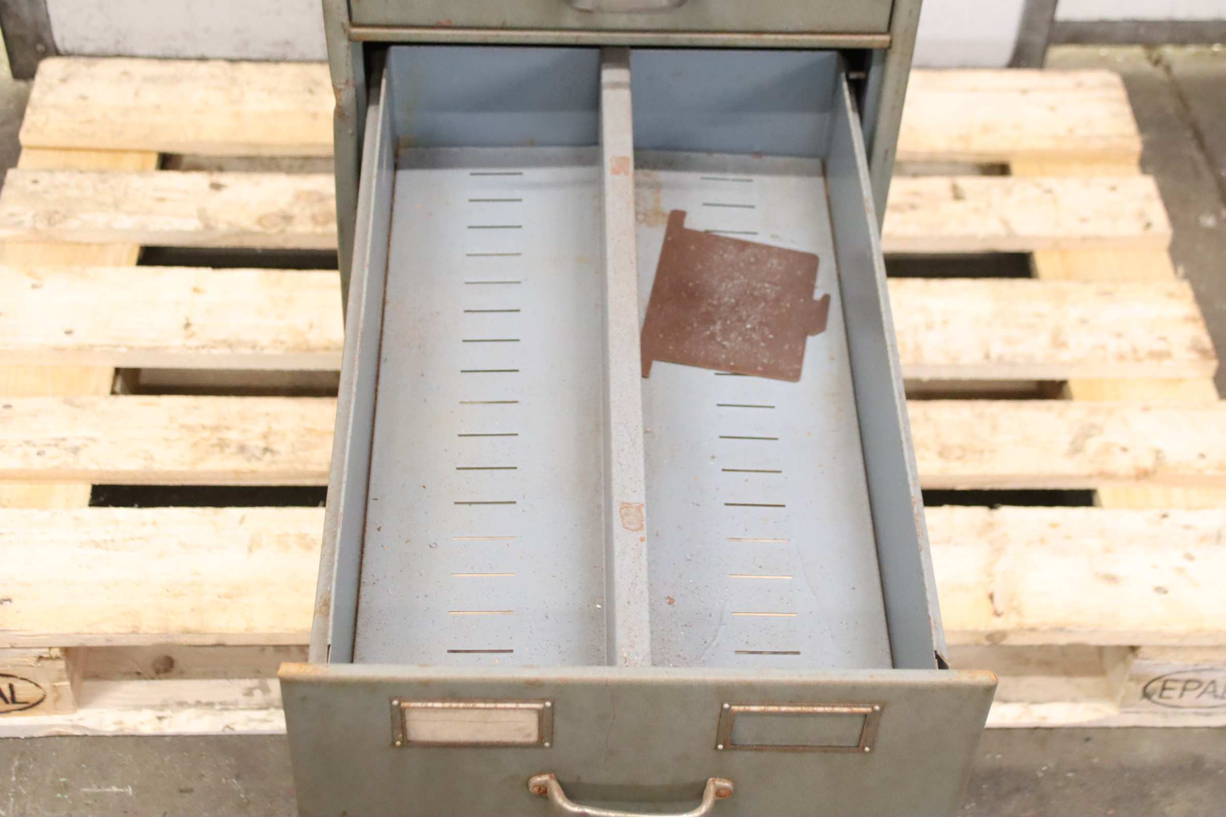 Werkzeugschrank Schubladenschrank von unbekannt - 420/625/H1350 mm – Bild 9