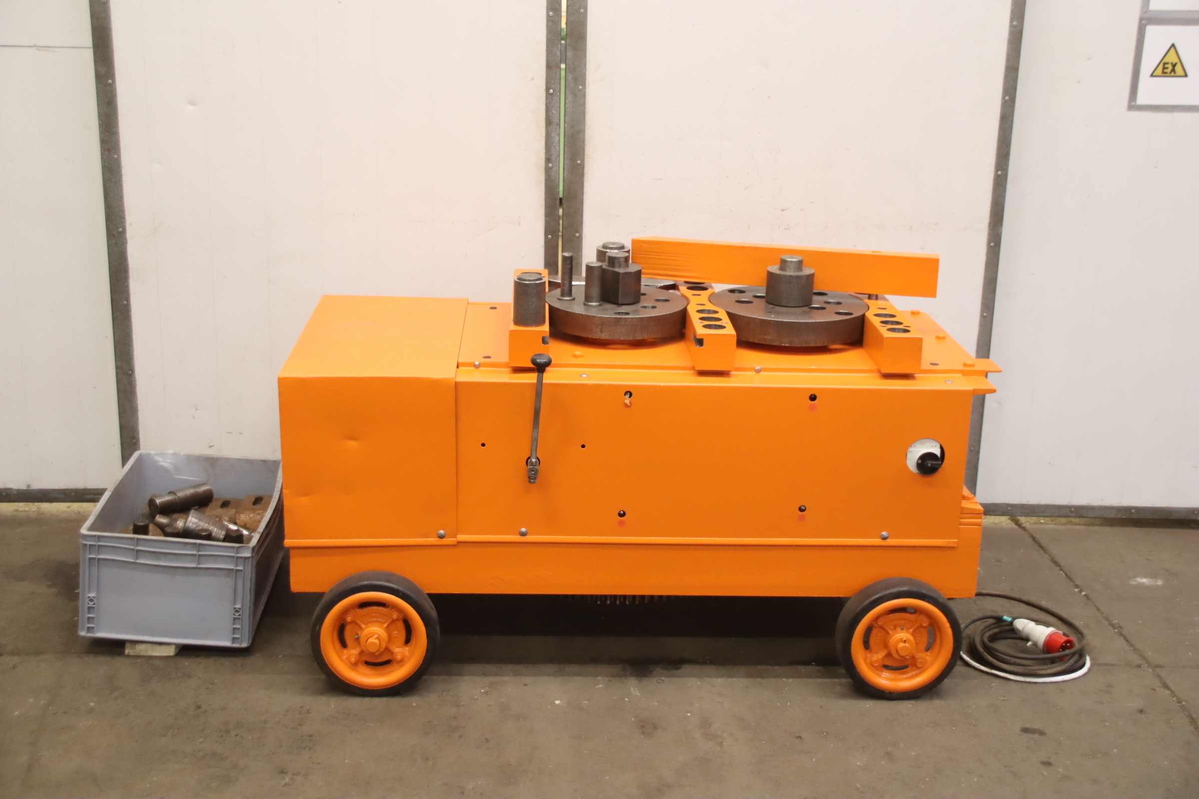 Betonstahl Biegemaschine 50 mm von VEM** - hydraulisch – Bild 3