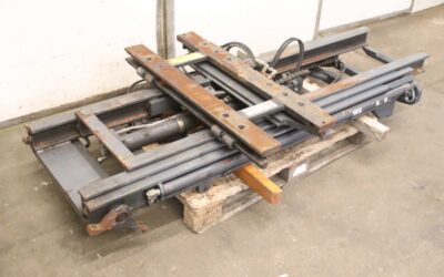 Alternative view of Staplermast von Still - 1,6 to Triplexmast