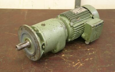 Getriebemotor 0,75 kW 180 U/min von SEW Eurodrive - RF40DT80N4