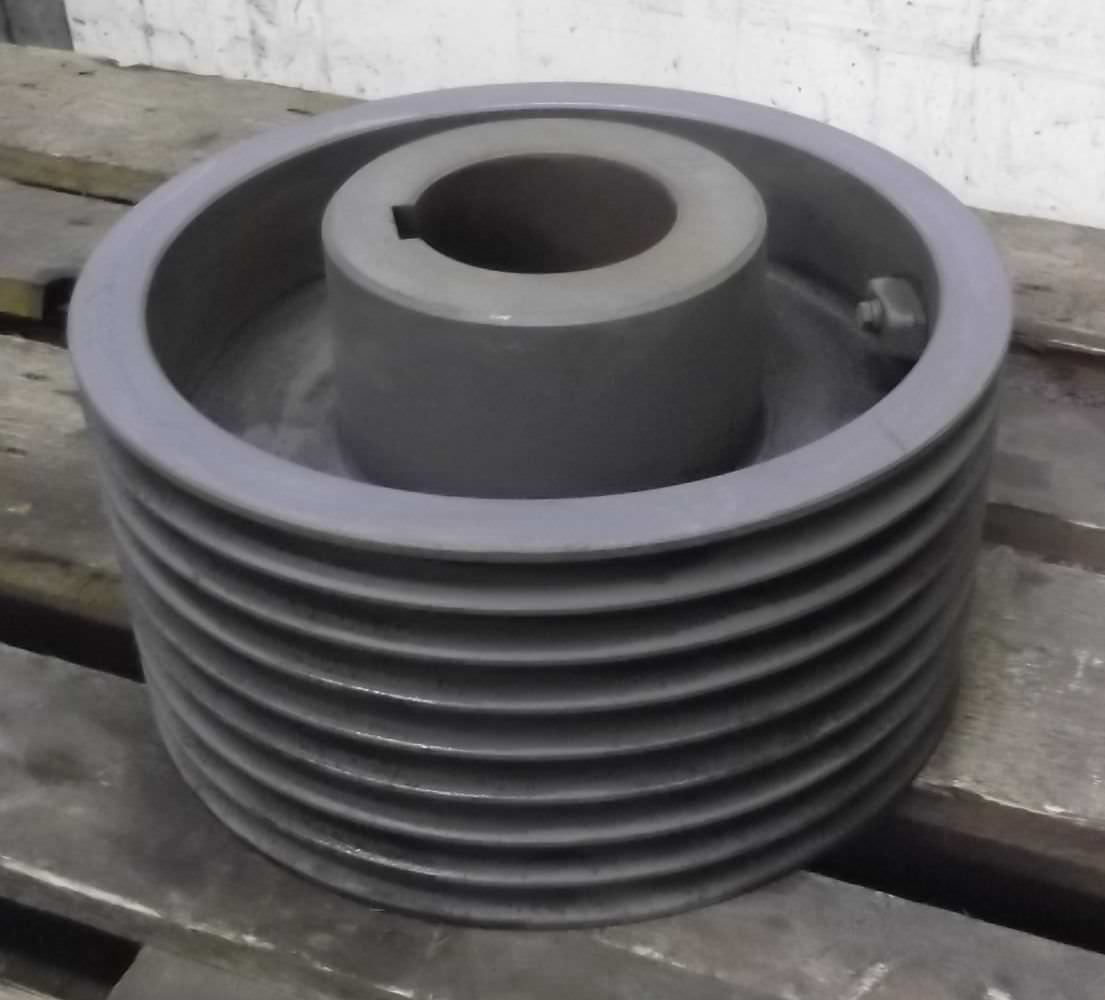 Keilriemenscheibe 8-rillig von Guss - SPB 322-8 (17 mm)