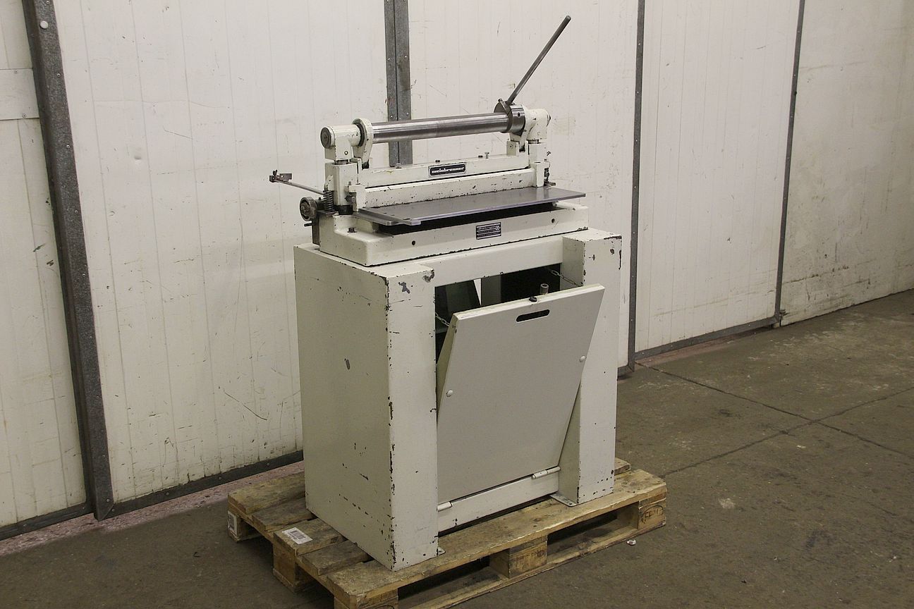 Handtafelschere mit Schwenkbiegemaschine von Weinbrenner** - UBM6 – Bild 2