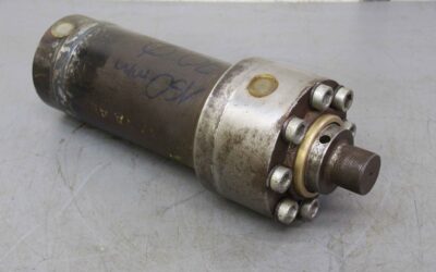 Hydraulikzylinder von unbekannt** - Hub 150 mm
