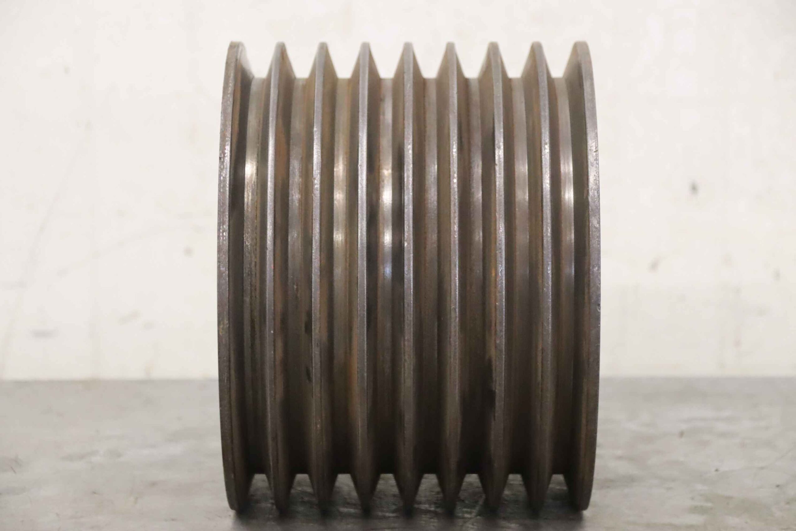 Keilriemenscheibe 8-rillig von Guss - SPB 210-8 (17 mm) – Bild 3