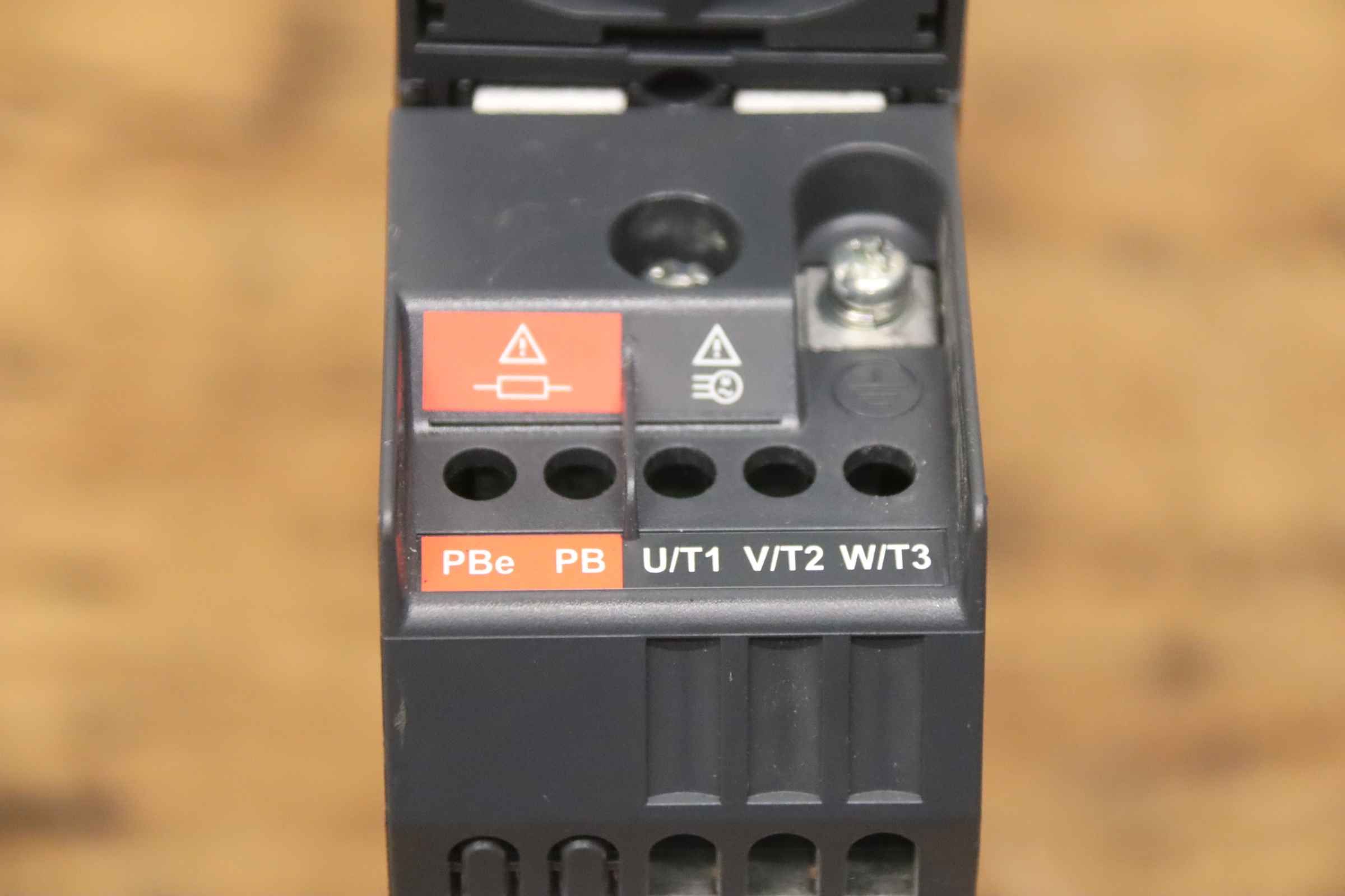 Frequenzumrichter 1,1 kW von Schneider Electric - Altivar 320 ATV320U11N4B – Bild 10