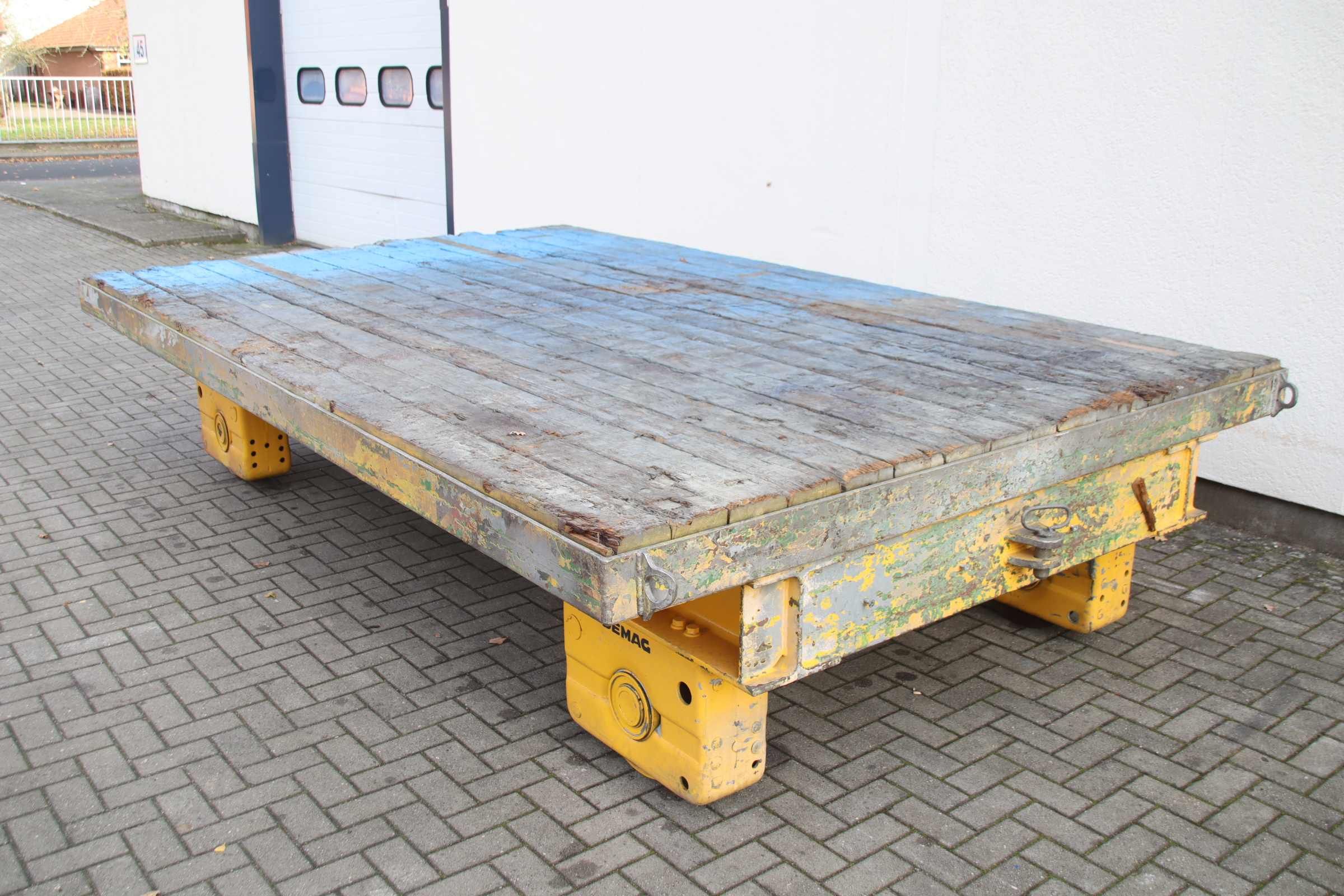Gleiswagen 40 Tonnen von Seacom** - 3980 x 2500 mm